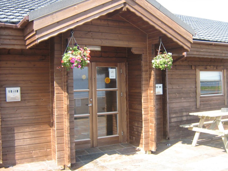 SKIBAR.jpg