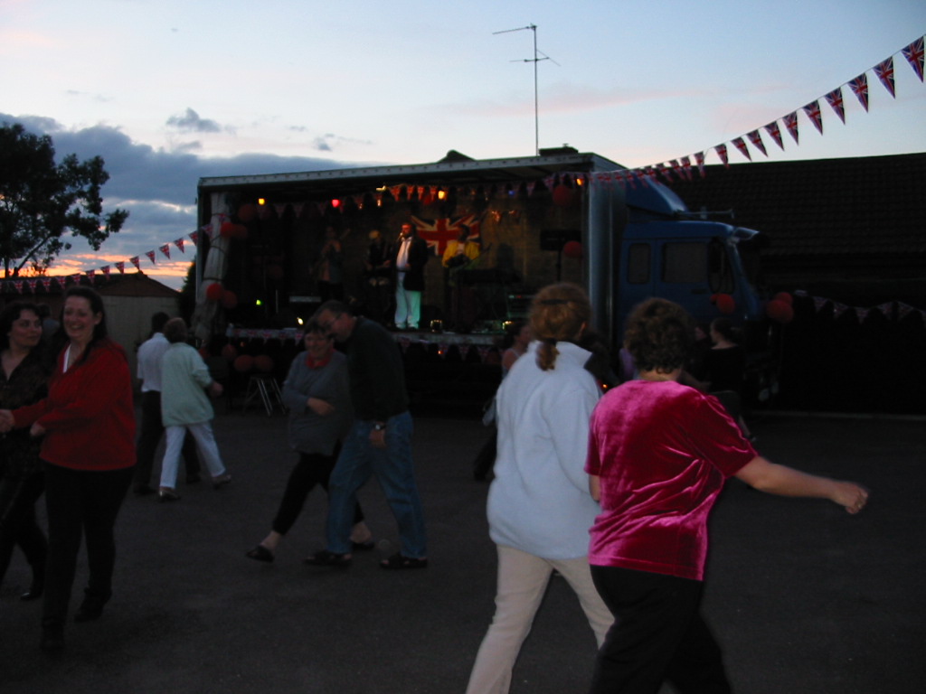 Golden Jubilee dancing to Spick and Span