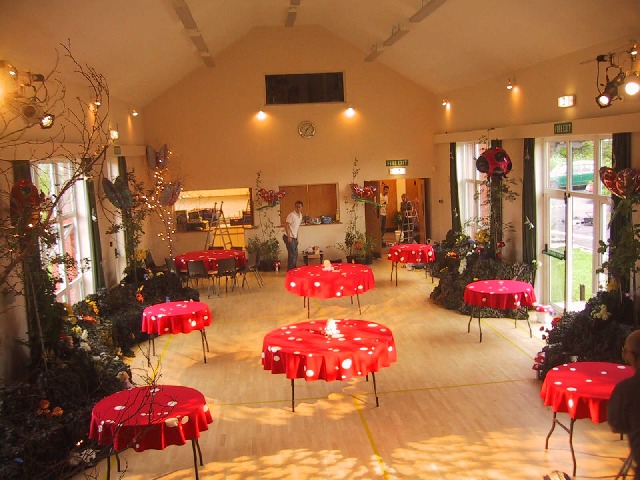 http://www.maisemore.potentialmatters.co.uk/images/GROTTO2.jpg