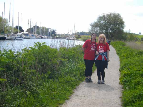 On the towpath near Turf
